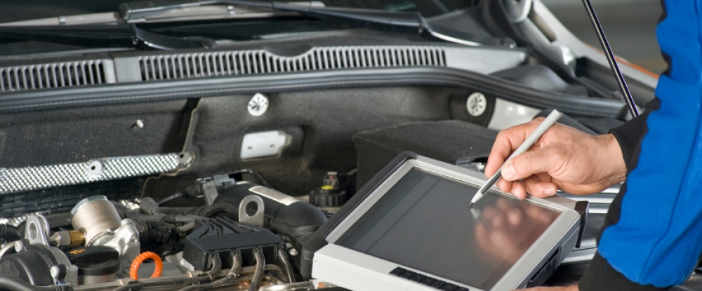 Engine diagnostics at Tavern Garage Group